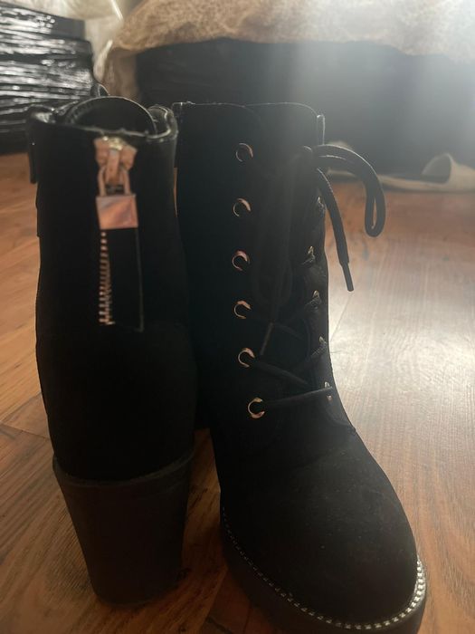 Pantofi eleganti