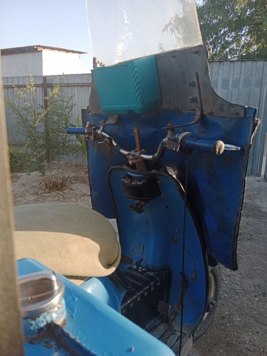 Муравей, мотоцикл