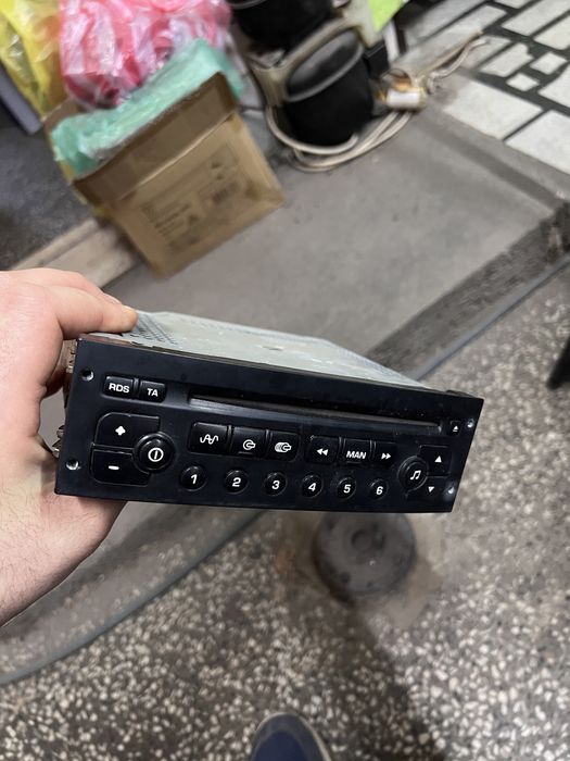 Радио за СД Пежо Ситроен  Работещо перфектно - тествано !