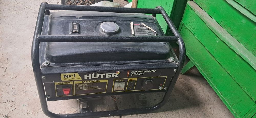 Продам бензиновую электростанцию