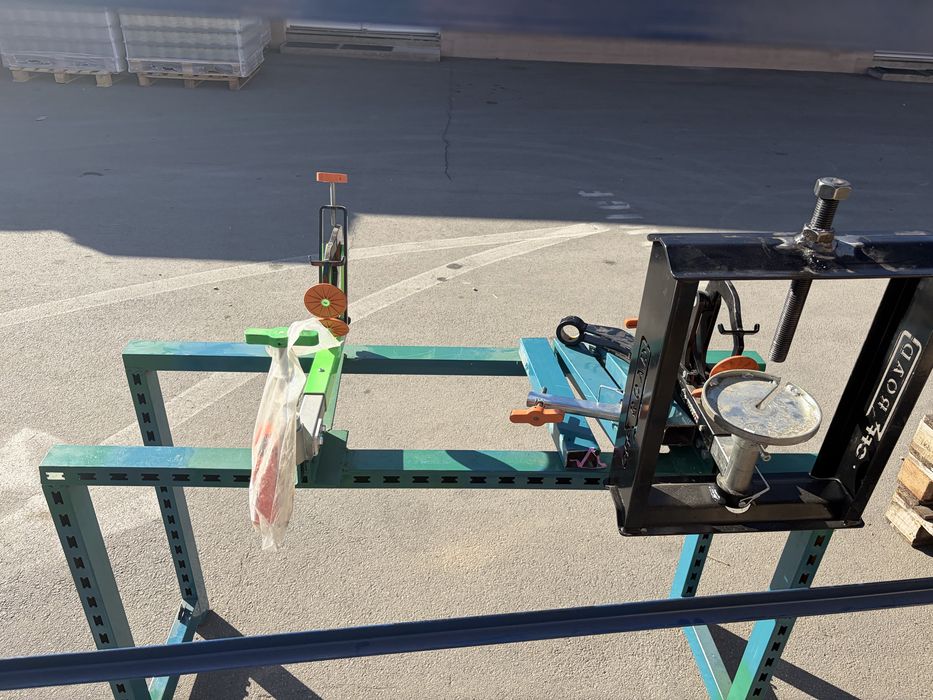 Aparat de dejantat anvelope bicicleta