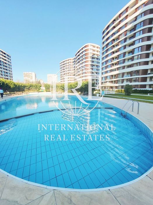 Продава се Многостаен апартамент в Варна, Гранд Мол Варна - 239 кв.м за 1925 €/кв.м - Снимка #7