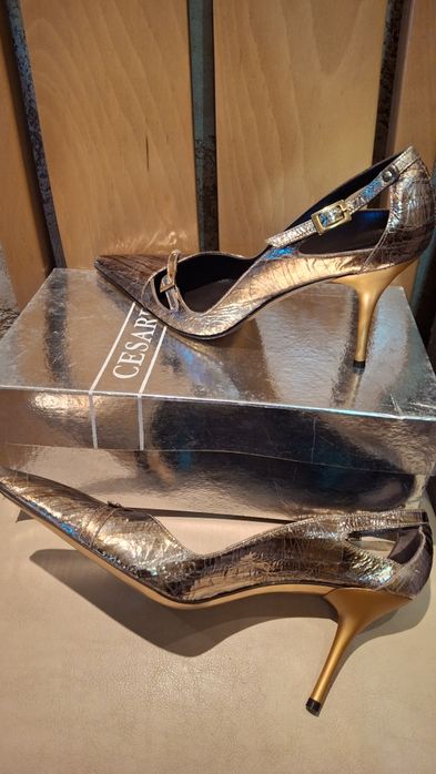 Cesare Paciotti   дамски обувки на ток