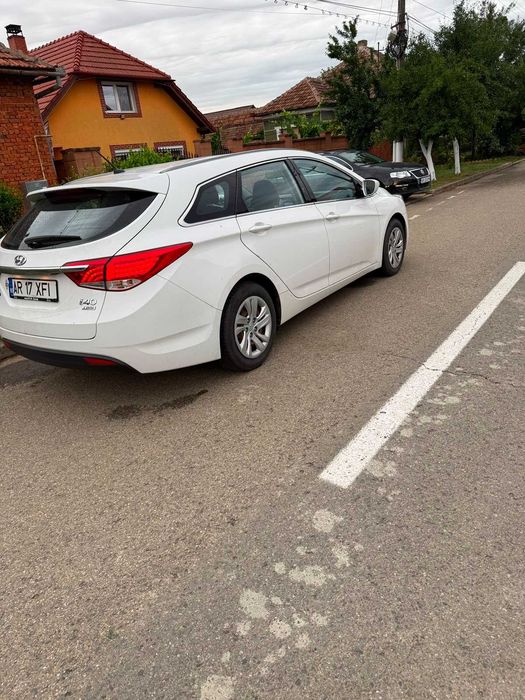 HYUNDAI i40 2012 — imagine 3