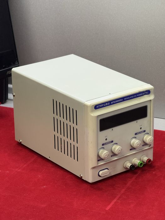 Лабораторный блок питане Atten Aps3005dm
