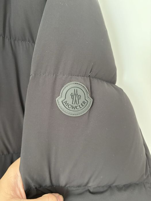 Geaca ORIGINALA Moncler Short Down Negru Mat, Size 4