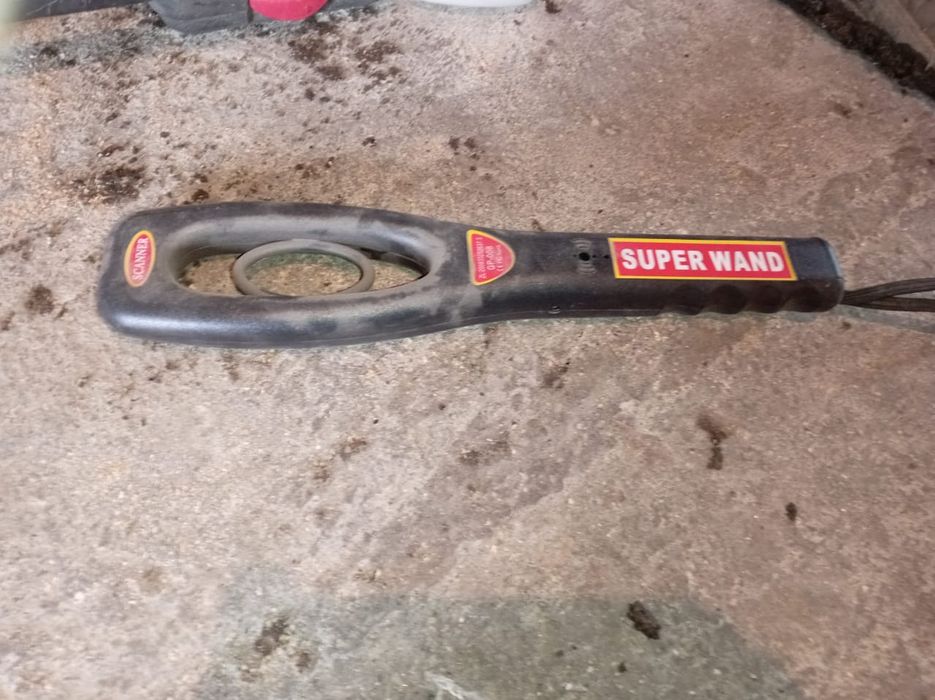 Продам металлоискатель