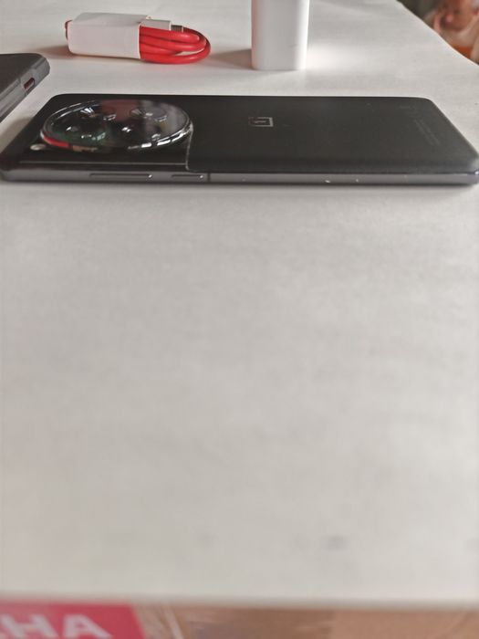 OnePlus 12 12/256GB