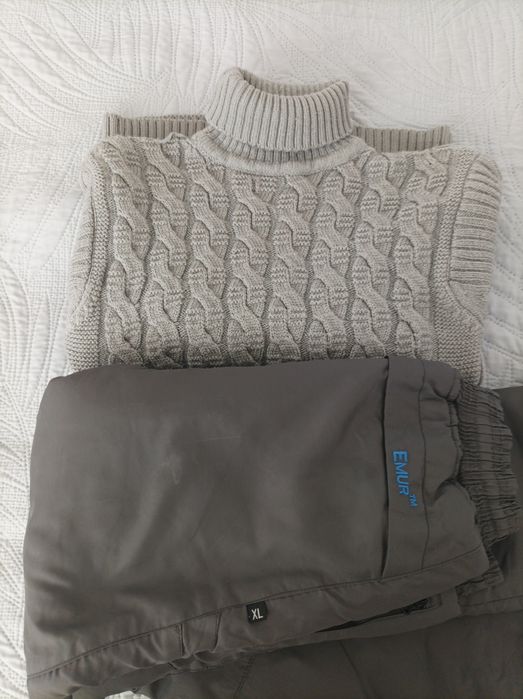 Продам свитер , брючки  утеплённые на мальчика