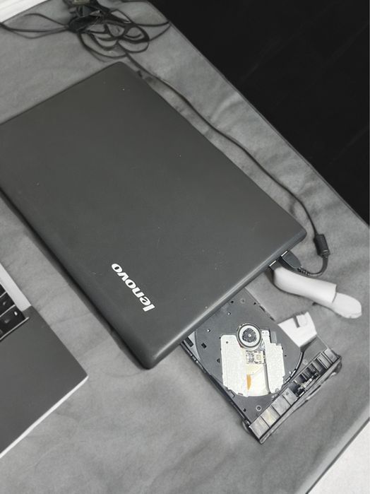 Продам Ноутбук Lenovo