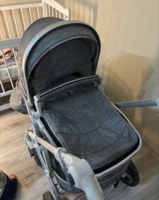 Продаю коляску 3 в 1