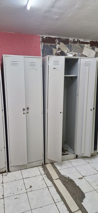 Продаются металлические шкафы