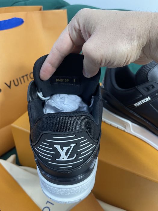 Adidasi Louis Vuitton piele naturala 100% Full Box colectie noua