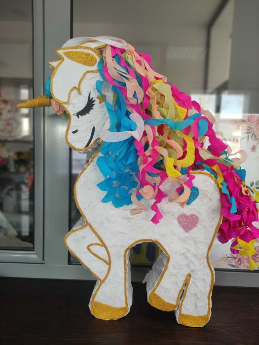 Пинята за едно по забавно парти