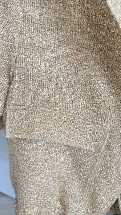 Бомбер Zara 46р-7000тг