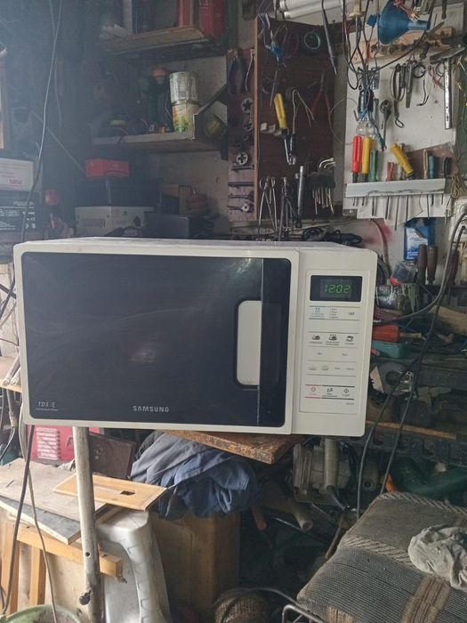 Продаётся  Микроволновая печь