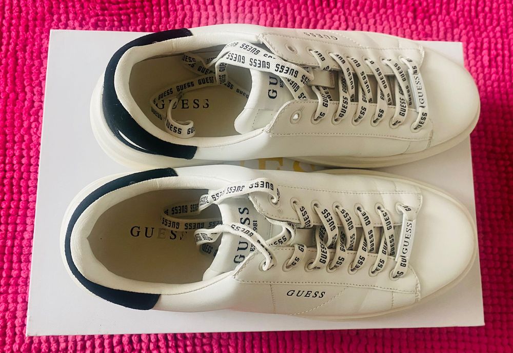 Маратонки Guess 43 номер, ест.кожа