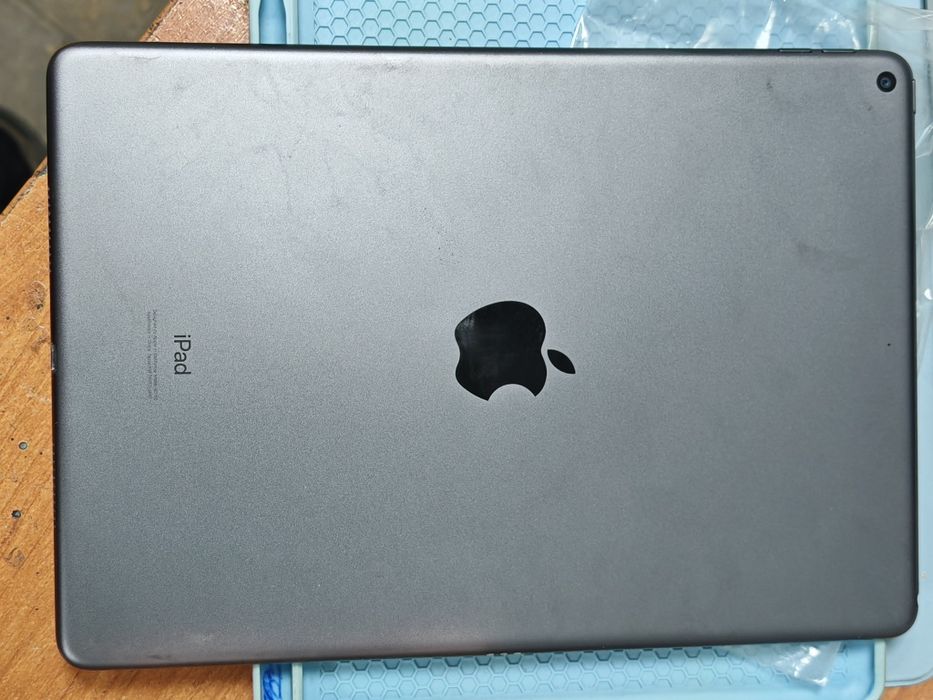 Планшет ipad air 3  19 на запчасти