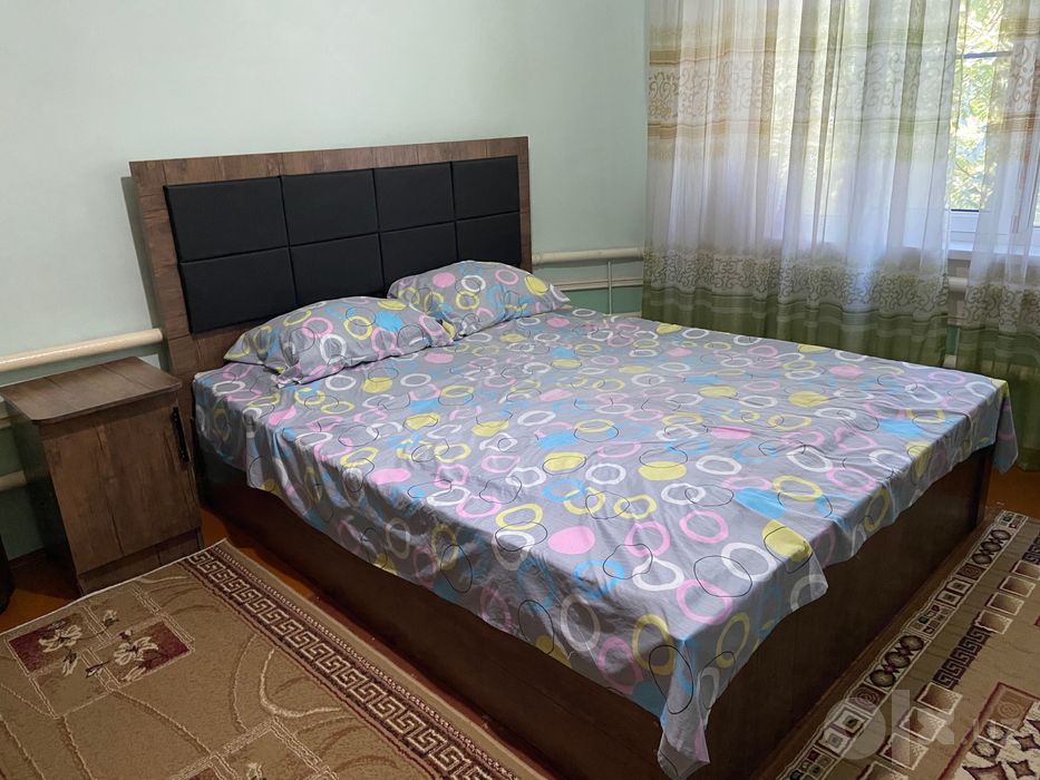 yotoqxona uchun spalni divan