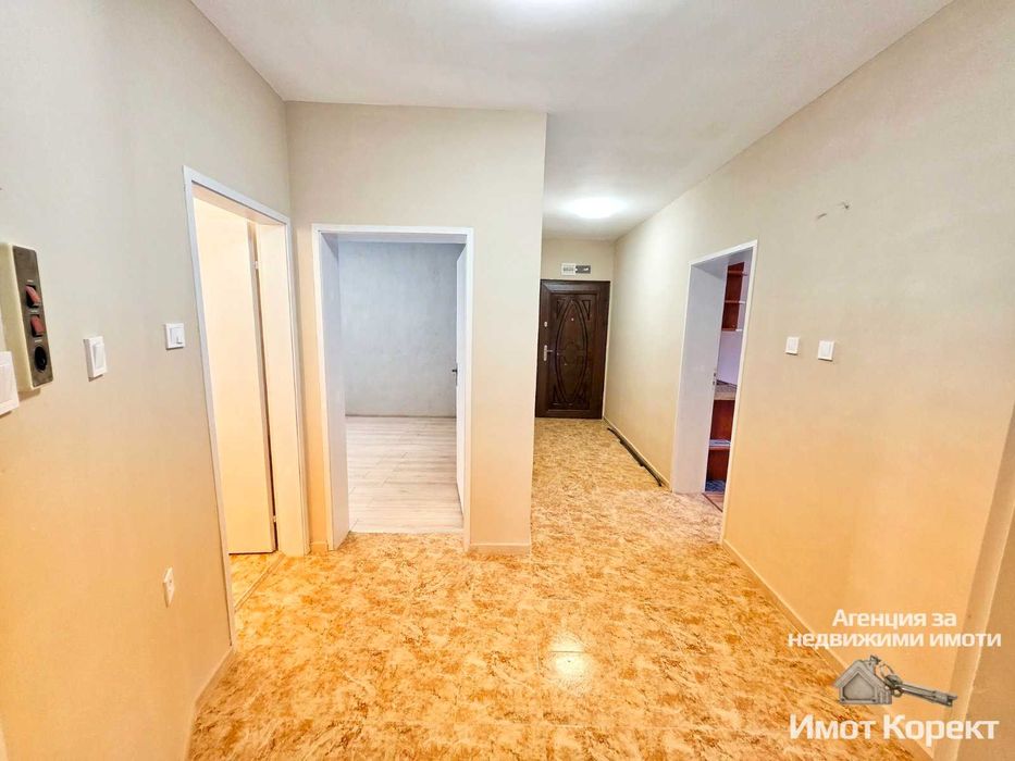 Дава се под наем Четиристаен апартамент в Асеновград - 110 кв.м за 350 € - Снимка #1