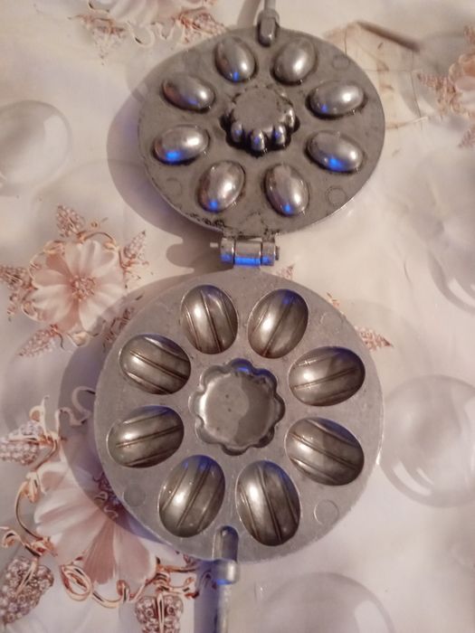 Орешницы  чугунные ссср времен.