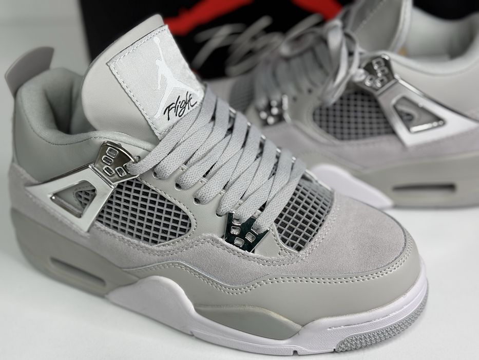 Jordan 4 Retro Frozen Moments 36-37,5