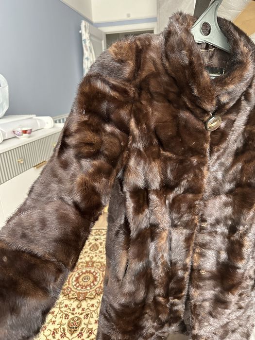 Продам норковую шубу