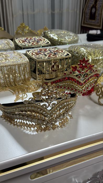 Doppi va tilla qoshlar