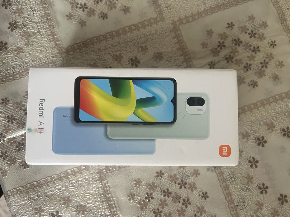 Продам смартфон redmi 1+