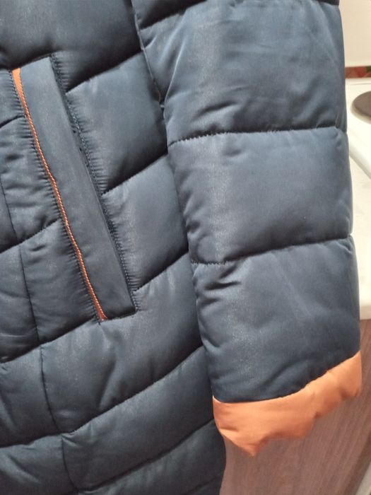 Пуховик женский, зимний.