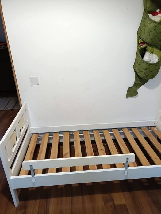 Pat IkeaKritter, 70x160 cu saltea și somieră.