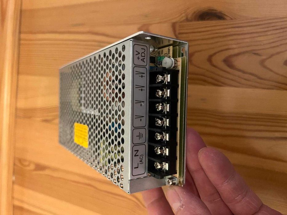 sursa alimentare Mean Well RS-150-24