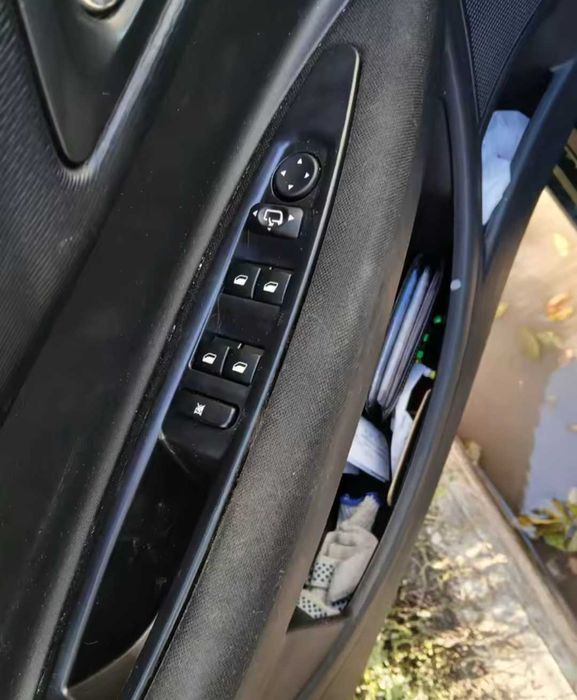 Контролен блок за управлението на стъклата за Citroen C4 Ситроен Ц4