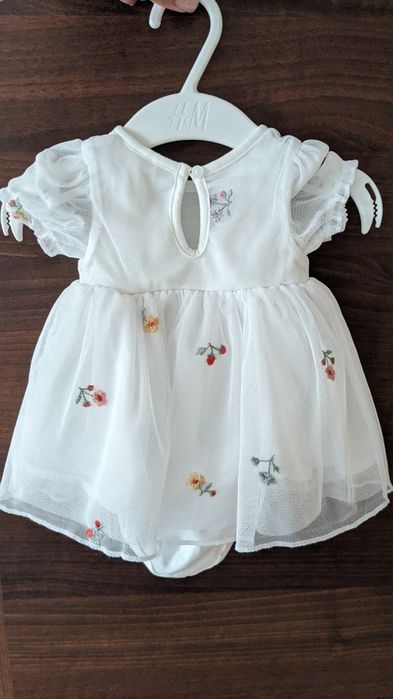 Роклички за новородено бебе 0-1м