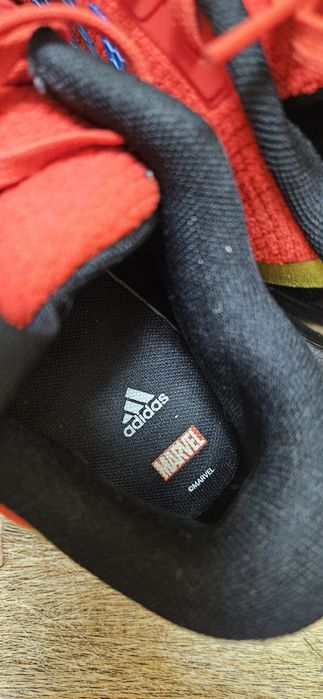 Продам Кроссовки Adidas