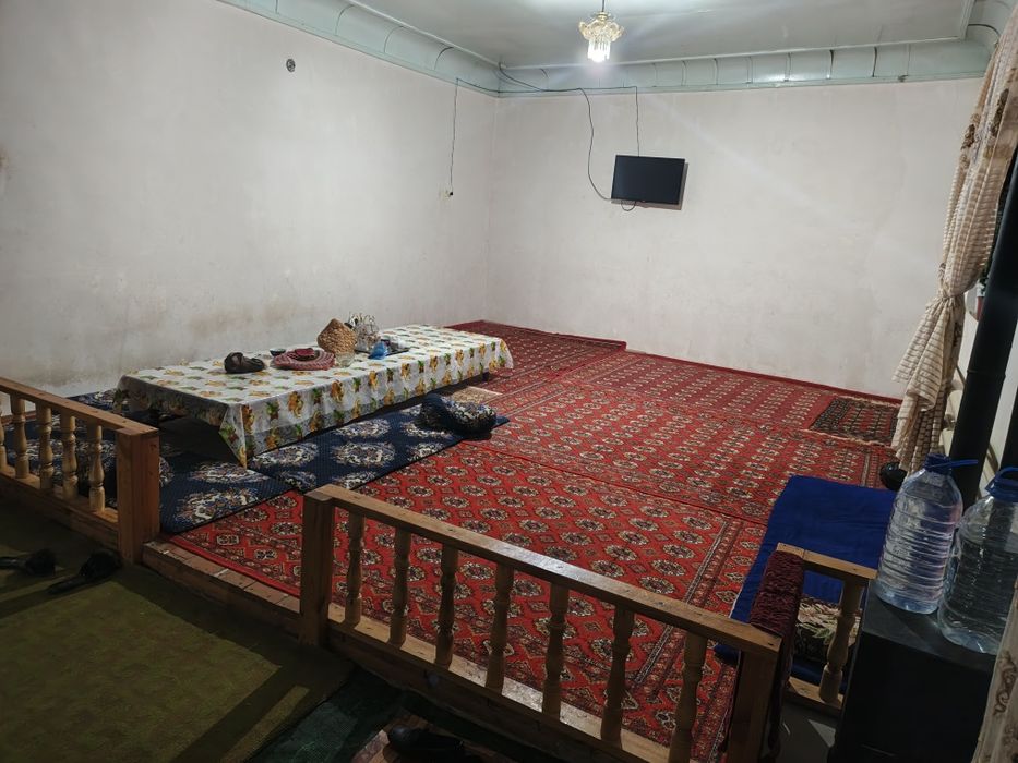 Xorazim viloyati xonqa tumani uy sotiladi