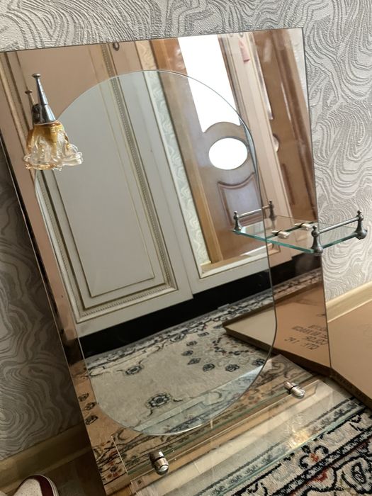 Продается зеркало для ванной комнаты