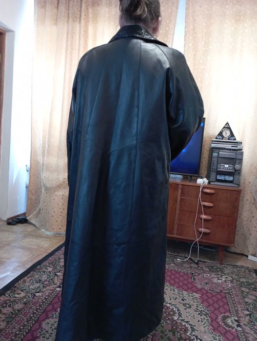 Верхняя женская одежда