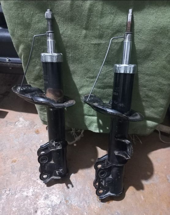 Продам амортизаторы хундай аксент