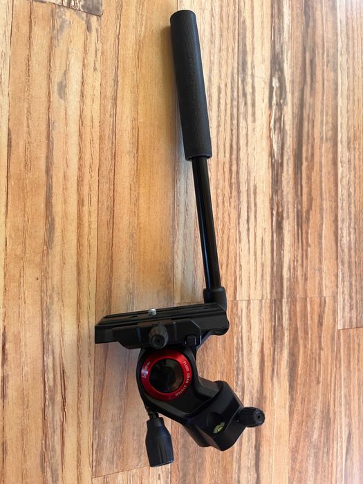 статив Manfrotto 290 Light Комплект + флуидна видео глава Befree Live Fluid Head