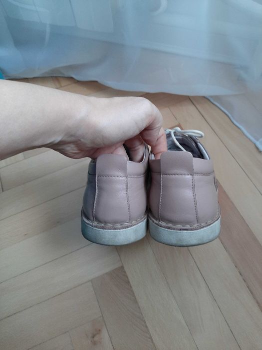 Pantofi piele naturala nr 38 - 2 perechi