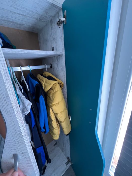 Детска стая ,лелгло,матрак,гардероб,ракличка.