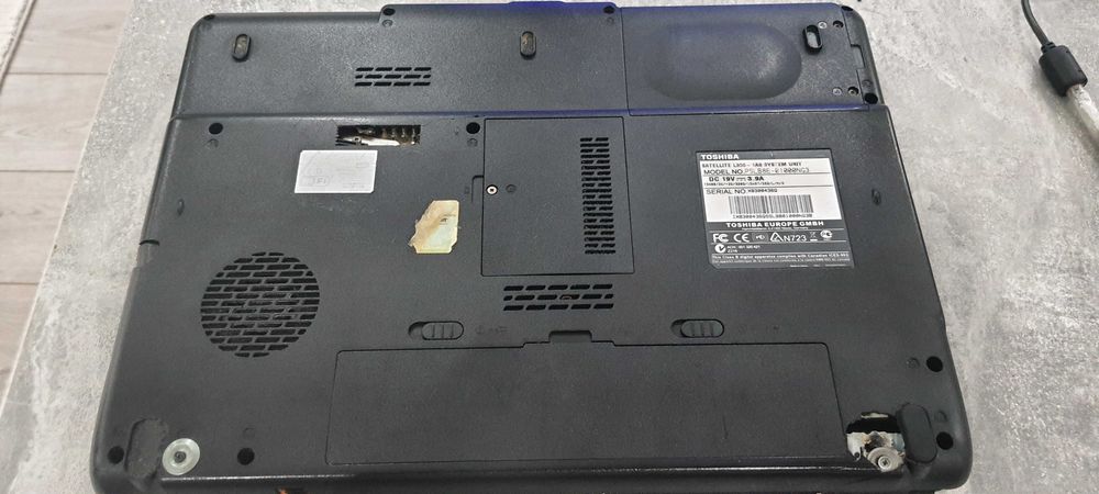 Лаптоп Toshiba Satellite l300