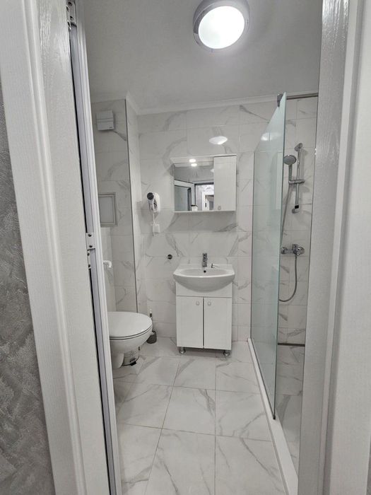 Дава се под наем Двустаен апартамент в Пловдив, Младежки Хълм - 73 кв.м за 715 € - Снимка #9