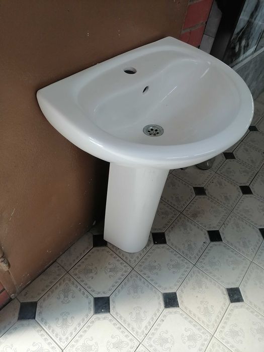 Продам раковину новую