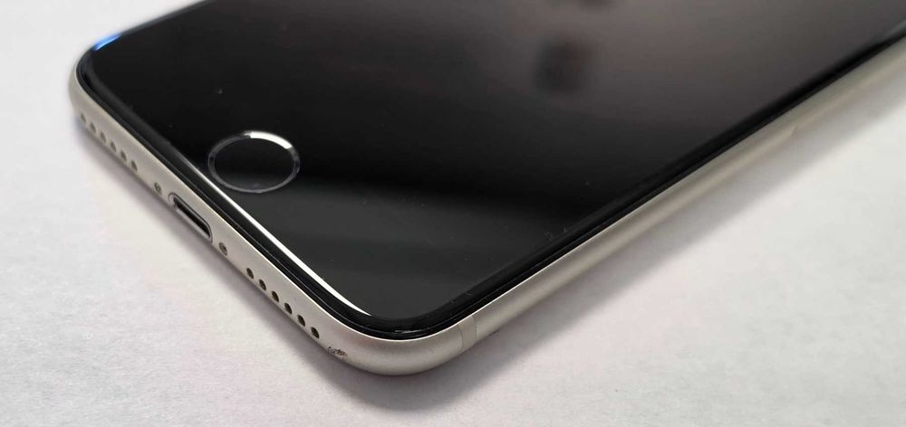 Iphone SE Gen 3 64GB