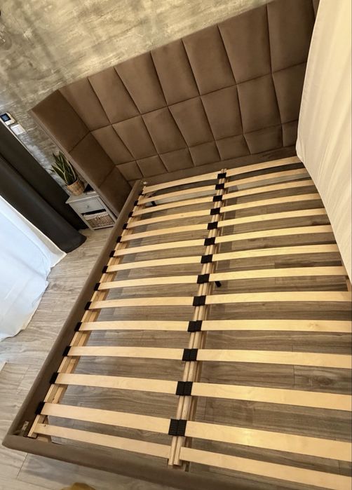 Vand cadru pat+somiera 160x200 cm