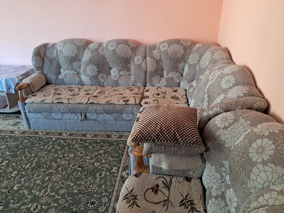 Мягкий  уголок диван