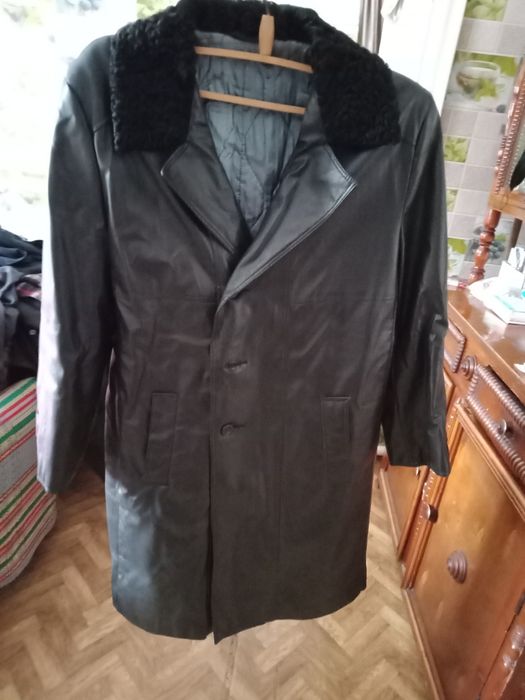 Одежда Плащ  влротник каракуль