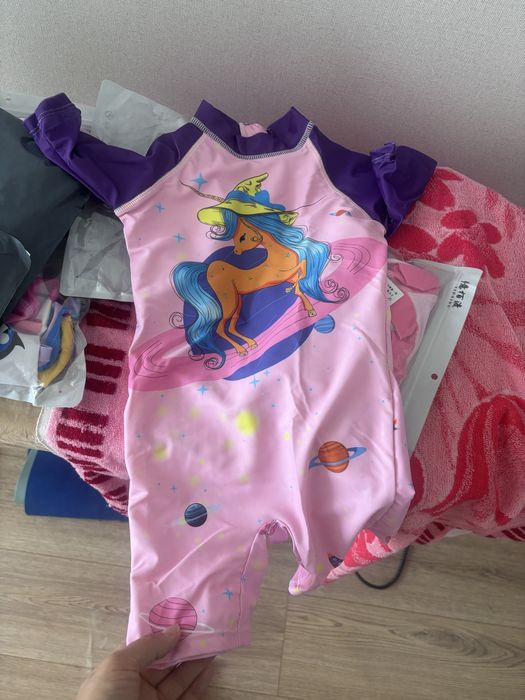 Новый Продам купальник детский с шапочкой